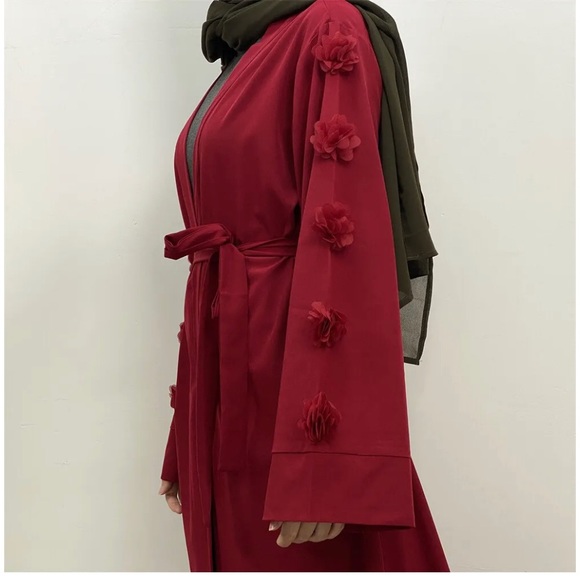 NWT Open Abaya with flowers - Picture 2 of 8